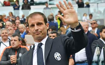 Juventus' coach Massimiliano Allegri gestures prior the Italian Serie A soccer match Juventus FC vs SSC Napoli at the Juventus Stadium in Turin, Italy, 23 May 2015.
ANSA/ANDREA DI MARCO