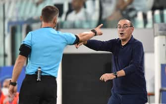 Juventus coach Maurizio Sarri gestures during the UEFA Champions League round of 16 second leg soccer match Juventus FC vs Olympique Lyon at the Allianz Stadium in Turin, Italy, 07 August 2020.ANSA/ALESSANDRO DI MARCO