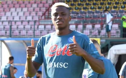 Il Napoli si allena coi tifosi: Osimhen già in gol