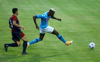 CASTEL DI SANGRO, ITALY - AUGUST 28: (BILD ZEITUNG OUT) Victor Osimhen of Napoli scores his team's first goal during the pre-season friendly match between SSC Napoli and LAquila Calcio at Stadio Comunale Teofilo Patini on August 28, 2020 in Castel di Sangro, Italy. (Photo by Matteo Ciambelli/DeFodi Images via Getty Images)