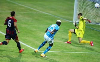 CASTEL DI SANGRO, ITALY - AUGUST 28: (BILD ZEITUNG OUT) Victor Osimhen of Napoli scores his team's second goal during the pre-season friendly match between SSC Napoli and LAquila Calcio at Stadio Comunale Teofilo Patini on August 28, 2020 in Castel di Sangro, Italy. (Photo by Matteo Ciambelli/DeFodi Images via Getty Images)