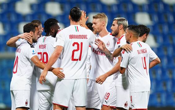 Seconda maglia del milan hotsell 2021