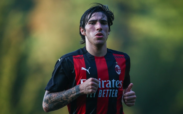 Milan-Brescia 3-1: ancora Castillejo in gol, debutto da ex per Tonali | Sky Sport