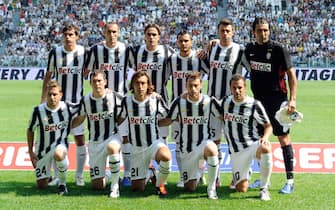 120304945CV005_JUVENTUS_FC_ TURIN, ITALY - SEPTEMBER 11: Juventus FC poses for a team photograph prior to the Serie A match between Juventus FC and Parma FC at Juventus Stadium on September 11, 2011 in Turin, Italy. (Photo by Claudio Villa/Getty Images)