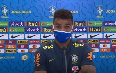 Danilo: "Bello lavorare con Pirlo, idee moderne"