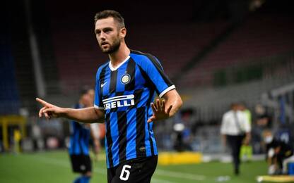 L'Inter si affida a De Vrij, l'uomo derby di Conte
