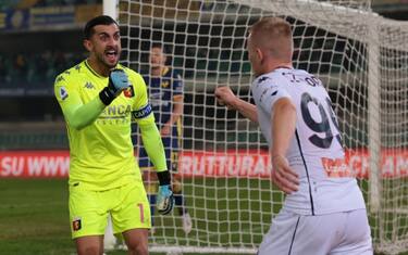 Sfogo Perin: "Stufi di passare per superficiali"