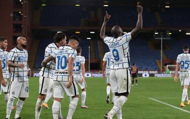 L'Inter riparte dal Genoa: 2-0 nel segno di Lukaku