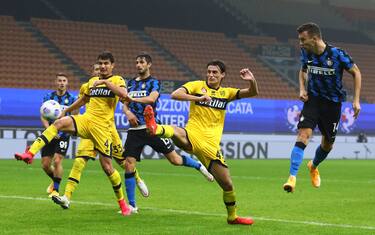 Perisic salva l’Inter al 92': 2-2 con il Parma