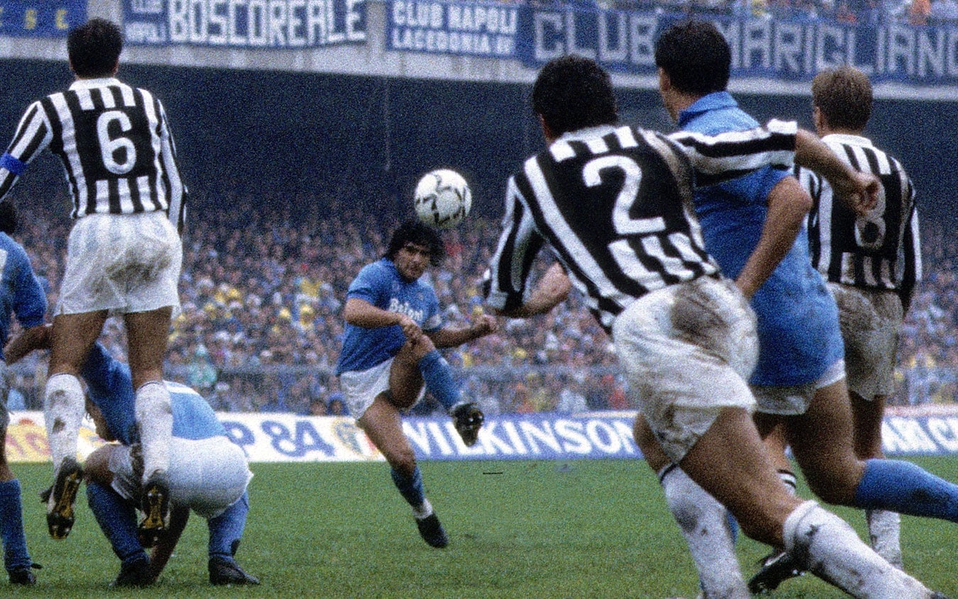 Maradona, la punizione 'impossibile' in Napoli Juventus del 1985. Video