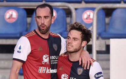 Godin positivo al Covid. Nandez out con la Juve