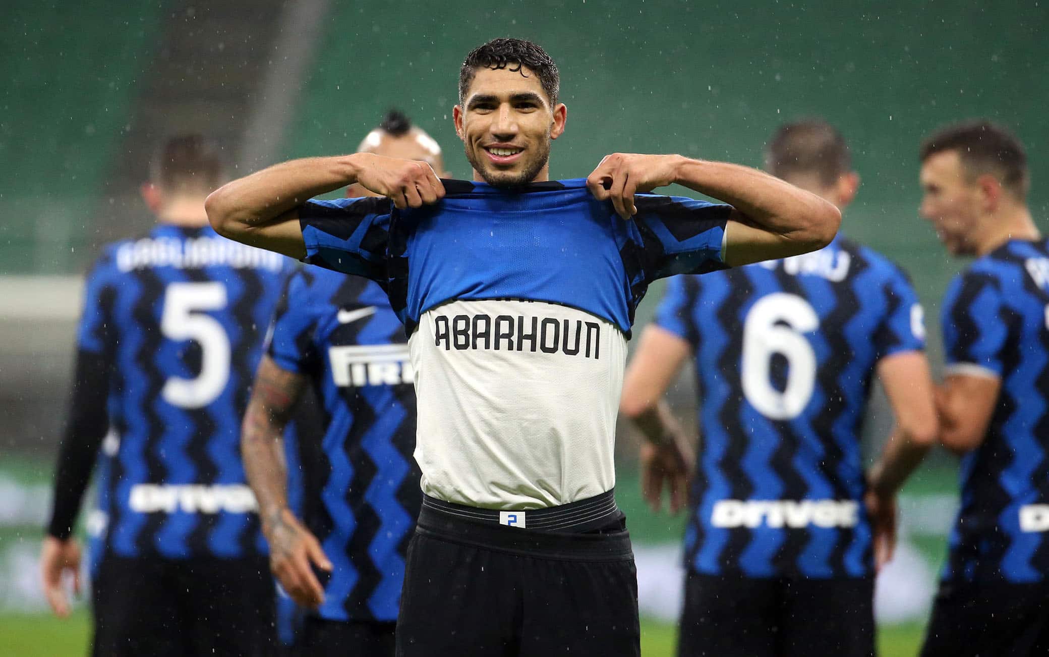 Fc Inter's Achraf Hakimi  jubilates after scoring goal of 2 to 0 during the Italian serie A soccer match  Fc Inter and Bologna at Giuseppe Meazza stadium in Milan 5 December  2020.
ANSA / MATTEO BAZZI