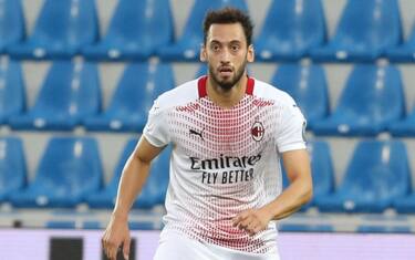 Pioli ritrova Bennacer. Calhanoglu ancora positivo