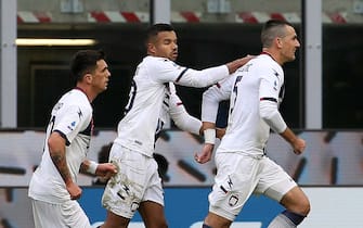 Crotone's Vladimir Golemic (R) celebrates with his teammates after scoring goal of 2 to 2 during the Italian serie A soccer match  between Fc Inter and Crotone at Giuseppe Meazza stadium in Milan 3 January  2021.ANSA / MATTEO BAZZI