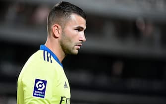 epa08662552 Olympique Lyonnais' goalkeeper Anthony Lopes reacts during the French League 1 soccer match between Girondins Bordeaux and Olympique Lyonnais at the Matmut  Atlantique Stadium in Bordeaux, France, 11  September 2020.  EPA/CAROLINE BLUMBERG