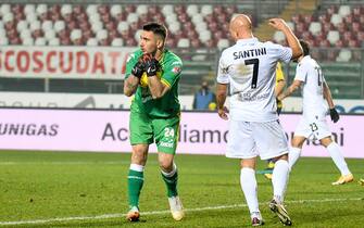 Foto Paola Garbuio/LaPresse
23 dicembre 2020 Padova Italia
Sport Calcio
Calcio Padova vs Modena FC - Campionato di Calcio Serie C - Lega Pro 2020/2021 - Stadio Euganeo.
Nella foto: Riccardo Gagno (Modena) para

Photo Paola Garbuio/LaPresse
December 23, 2020 padova Italy
Sport Soccer
Calcio Padova vs Modena FC - Italian football Serie C match 2020/2021 - Stadio Euganeo.
In the pic: Riccardo Gagno (Modena) saves a goal