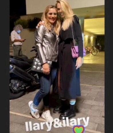 Ilary incontra Ilary: la Blasi con Greta Scarano sul set della serie tv (Instagram) Greta Scrano e Ilary Blasi