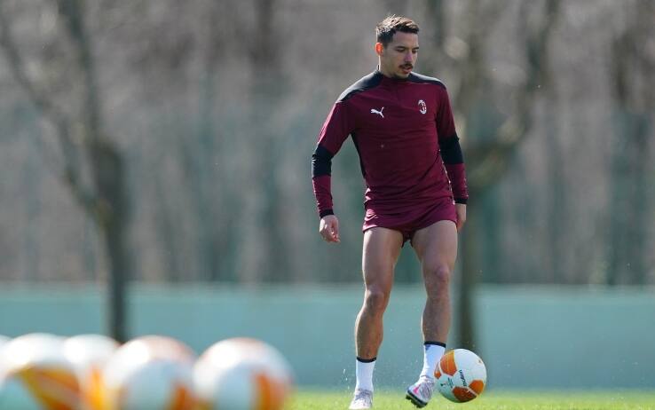 Bennacer durante l'allenamento di lunedì 15 marzo