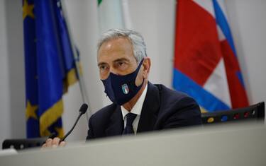 Gravina: "Apertura totale degli stadi sia rapida"