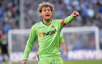 epa04059664 (FILE) A file picture dated 26 January 2014 shows Bologna's Alessandro Diamanti during the Italian Serie A soccer match between UC Sampdoria and Bologna FC at the Luigi Ferraris stadium in Genoa, Italy. Italian international Alessandro Diamanti has moved from Bologna to Chinese champions Guangzhou Evergrande, the Italian Serie A club said on 07 February 2014. The 30-year-old attacking midfielder is said to have signed with the Asian club for a salary of 6.9 million euros (9.4 million US dollars) over three years.  EPA/LUCA ZENNARO