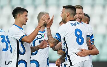 Brozovic-Vecino, l’Inter batte il Parma 2-0