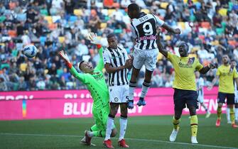 Udinese's Norberto Beto (R) scores the goal during the Italian Serie A soccer match Udinese Calcio vs Bologna FC at the Friuli - Dacia Arena stadium in Udine, Italy, 17 October 2021. ANSA/GABRIELE MENIS