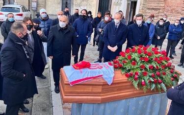 L'ultimo saluto a Gianni Di Marzio: "Ci mancherai"