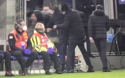 Il presunto sputo di Lautaro a Theo nel post derby