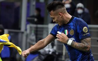 Inter Milan’s Lautaro Martinez jubilates after scoring goal of 1 to 0 during the Italian serie A soccer match between FC Inter  and Salernitana at Giuseppe Meazza stadium in Milan, 4 March 2022.
ANSA / MATTEO BAZZI