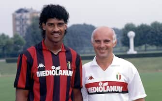Frank Rijkaard and Arrigo Sacchi head coach of AC Milan pose for photo during the Serie A 1988-89, Italy. (Photo by Alessandro Sabattini/Getty Images)
