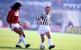 TURIN, ITALY - JANUARY 10 :  Juventus player Antonio Cabrini duringJuventus - Milan on January 10 1988 in Turin, Italy. (Photo by Juventus FC - Archive/Juventus FC via Getty Images)