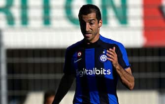 LUGANO, SWITZERLAND - JULY 12: Henrikh Mkhitaryan of FC Internazionale in action during the pre-season Friendly match between Lugano v FC Internazionale at Stadio Cornaredo in Lugano on July 12, 2022 in Lugano, Switzerland. (Photo by Mattia Ozbot - Inter/Inter via Getty Images)