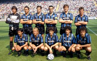 ©Marco Ravezzani/Lapresse
12-04-1989 Milano, Italia
Calcio
FC INTERNAZIONALE 1988/89
Nella foto : la formazione schierata.