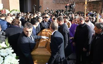 The coffin leaves the church at the end of funerals ceremony of Sinisa Mihajlovic at Santa Maria degli Angeli in Rome, 19 December 2022. ANSA/CLAUDIO PERI 