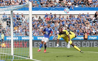 24 Alexander DJIKU (rcsa) - 99 Mory DIAW (cf63) during the Ligue 1 Uber Eats match between Strasbourg and Clermont at La Meinau Stadium on September 11, 2022 in Strasbourg, France. (Photo by Loic Baratoux/FEP/Icon Sport/Sipa USA) - Photo by Icon Sport/Sipa USA