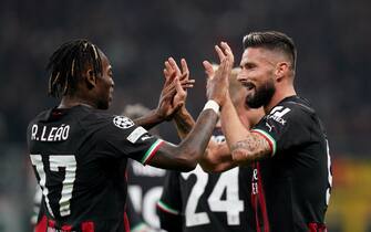 Foto Spada/LaPresse 02 Novembre 2022 - Milano , Italia - sport, calcio - Ac Milan vs Redbull Salisburgo   - Champions League  2022/2023 - Stadio San Siro. Nella foto: Olivier Giroud (A.c. Milan);  esultanza dopo gol 1-0 Rafael Leao (A.c. Milan);

November 2th , 2022 Milan , Italy - sport, calcio - Ac Milan vs Redbull Salzburg    - Champions League  2022/2023  - San Siro Stadium . In the pic: Olivier Giroud (A.c. Milan); celebrates after scoring 1-0 Rafael Leao (A.c. Milan);