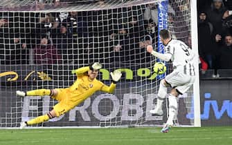 Juventus's Dusan Vlahovic scores on penalty the goal during the Italian Serie A soccer match US Salernitana vs Juventus FC at the Arechi stadium in Salerno, Italy, 07 February 2023.
ANSA/MASSIMO PICA