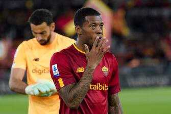 Georginio Wijnaldum of AS Roma looks on during the Serie A match between AS Roma and Udinese Calcio at Stadio Olimpico, Rome, Italy on 16 April 2023.  (Photo by Giuseppe Maffia/NurPhoto via Getty Images)