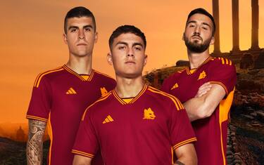 La Roma presenta la nuova maglia firmata Adidas