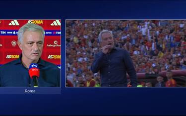 Mourinho: "Io espulso? Show della loro panchina"