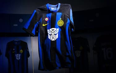 Inter, contro l'Udinese ecco la maglia Transformer