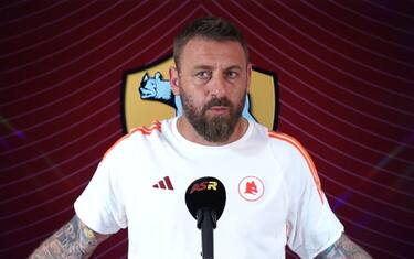 De Rossi: "Cerchiamo esterni. Dybala punta si può"