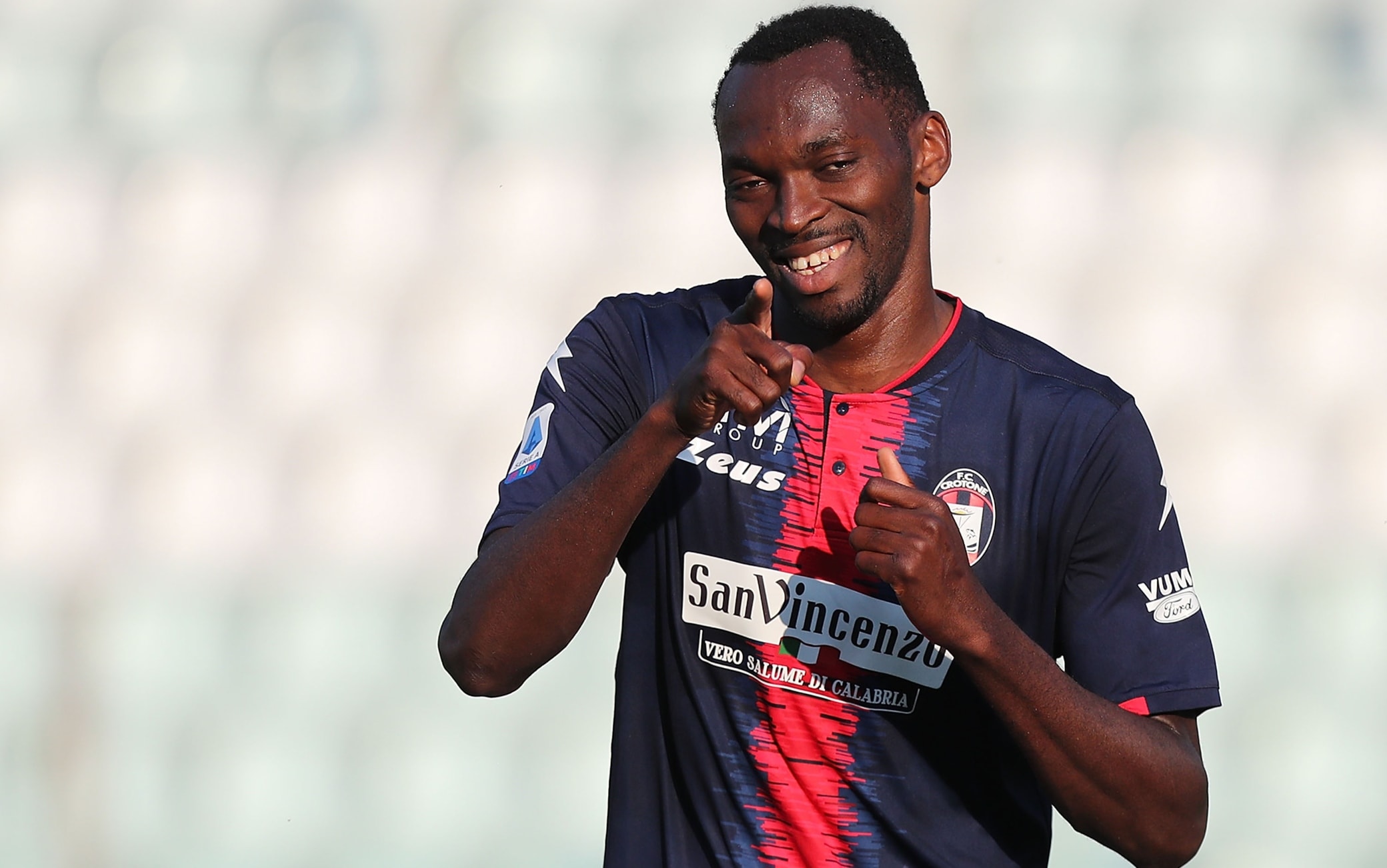 Salernitana, operazione in chiusura per Simy del Crotone. Le news di  calciomercato | Sky Sport