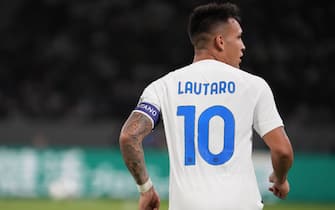 TOKYO, JAPAN - AUGUST 01: Lautaro Martinez of Inter in action during the pre-season friendly match between Paris Saint-Germain and FC Internazionale on August 01, 2023 in Tokyo, Japan. (Photo by Etsuo Hara/Getty Images)