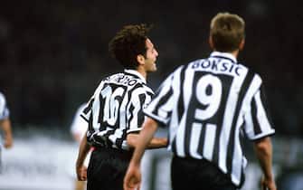 ITALY: Juventus player Nicola Amoruso celebrates a goal with Boksic during a match, on 1996 in Italy. (Photo by Juventus FC - Archive/Juventus FC via Getty Images)