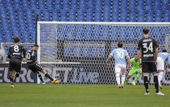 Empoli’s Nedim Bajrami scores the 1-0 goal during the Italian Serie A soccer match between  SS Lazio vs Empoli FC at the Olimpico stadium in Rome, Italy, 6 January 2022. ANSA/GIUSEPPE LAMI