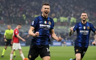 Inter Milan’s Ivan Perisic jubilates after scoring goal of 1 to 0 during the Italian serie A soccer match between FC Inter  and Milan at Giuseppe Meazza stadium in Milan, 5 February   2022.ANSA / MATTEO BAZZI