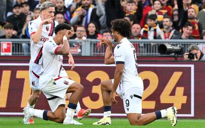 Il Bologna passa a Roma 3-1: Champions a un passo