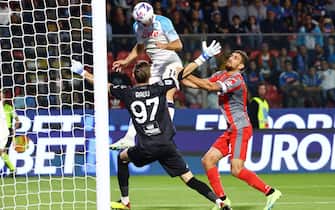 Napoli's Giovanni Simeone scores the goal 1-2 during the Italian Serie A soccer match US Cremonese vs SSC Napoli at Giovanni Zini stadium in Cremona, Italy, 9 October 2022.ANSA/FILIPPO VENEZIA