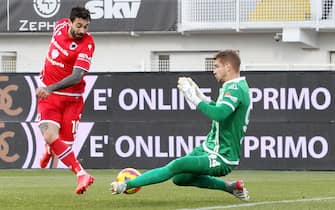 Foto Tano Pecoraro/LaPresse 23 Gennaio 2022 - La Spezia, Italia Sport, CalcioSpezia vs Sampdoria - Campionato italiano di calcio Serie A TIM 2021/2022 - Stadio Alberto PiccoNella foto: caputo, provedelPhoto Tano Pecoraro/LaPresse January 23, 2022 - La Spezia, Italy Sport, Soccer Spezia vs Sampdoria - Italian Serie A Football Championship 2021/2022 - Alberto Picco StadiumIn the photo: caputo, provedel